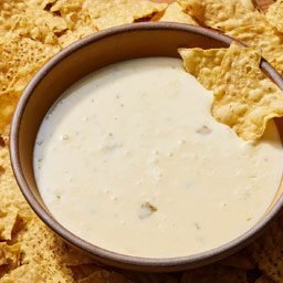 WITHE CHEDDAR QUESO